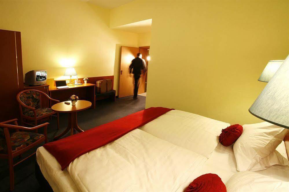 Trip Inn Hotel Schumann Düsseldorf Exterior foto